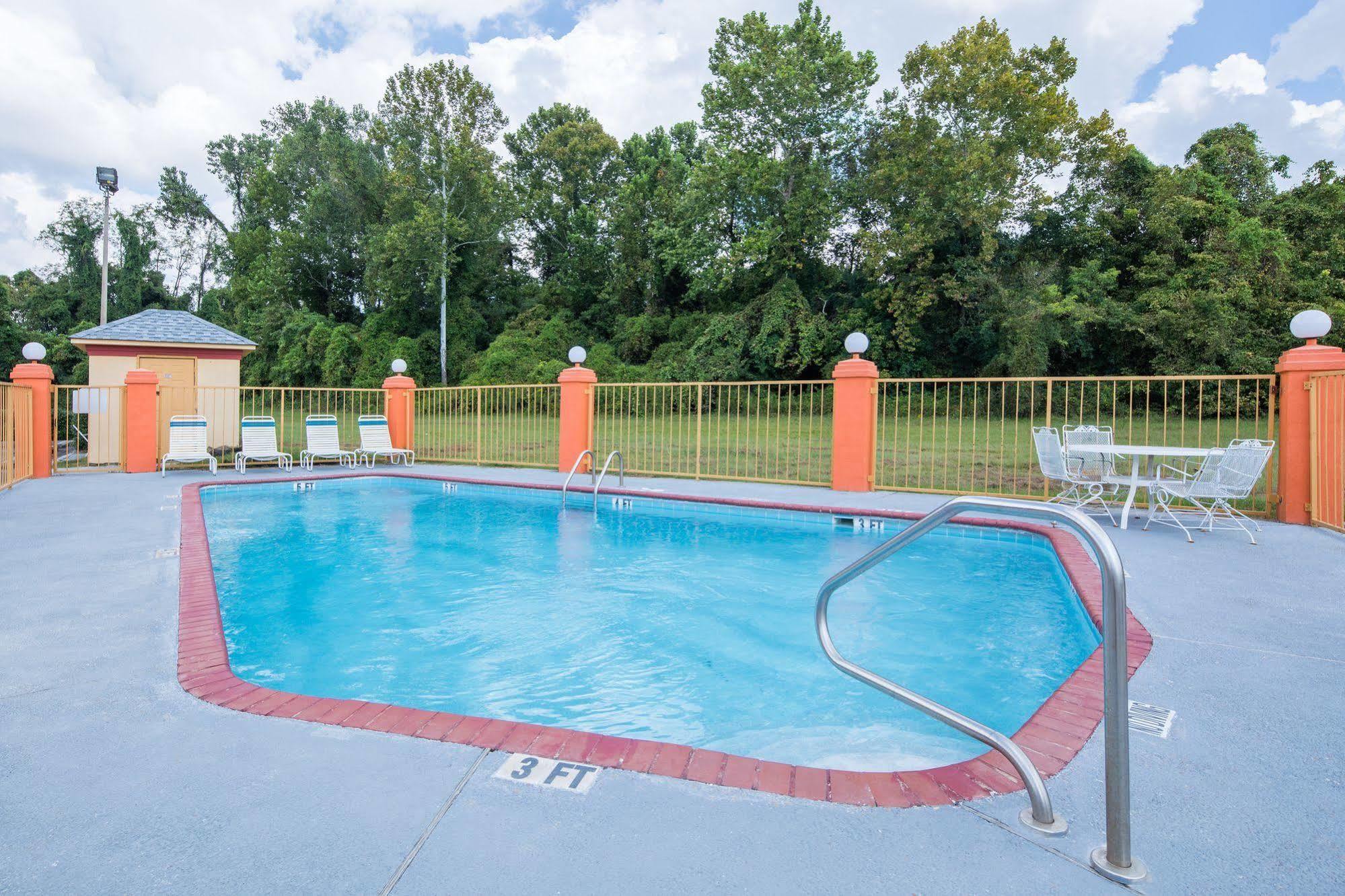 Howard Johnson By Wyndham Motel 2*